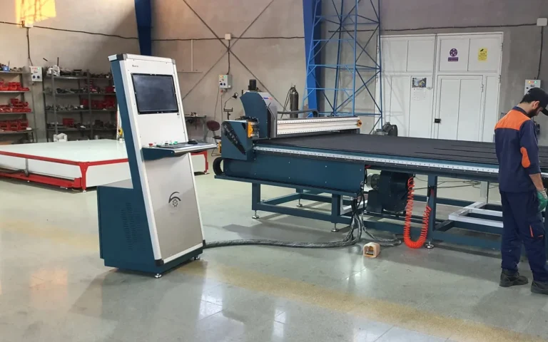 Automatic glass cutting line