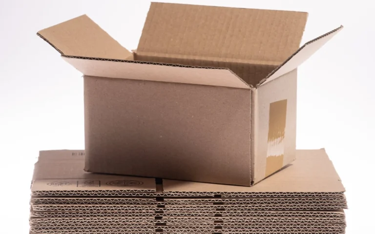 Recyclable kraft packaging boxes